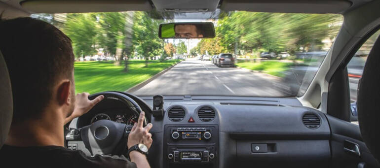 Frimley Taxi to London Luton Airport